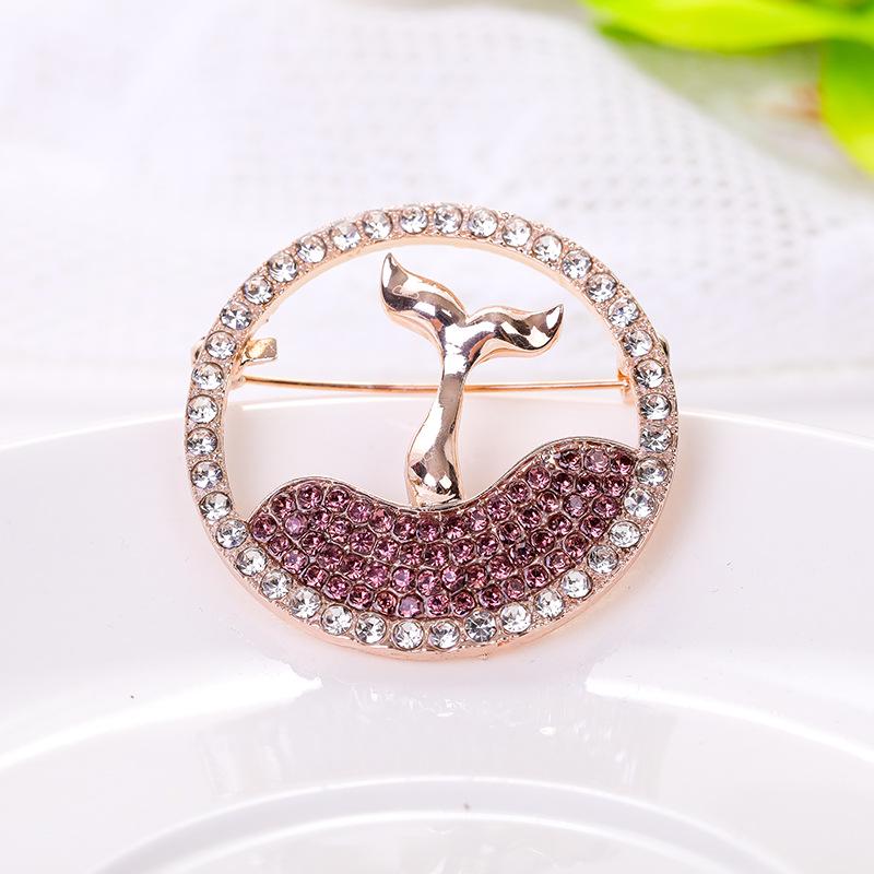 Elegant Luxury Brooch: Versatile and Exquisite Pin for Suit Jackets - Japanese and Korean Inspired Design