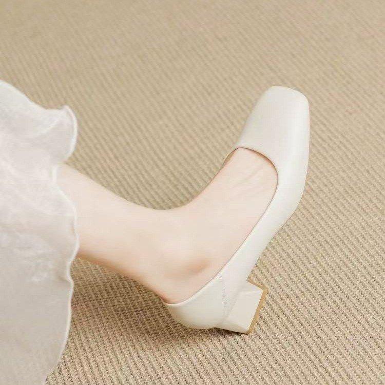 Single shoes women's medium heel 2025 autumn new Korean version fashion versatile thick heel square head grandma shoes black work shoes