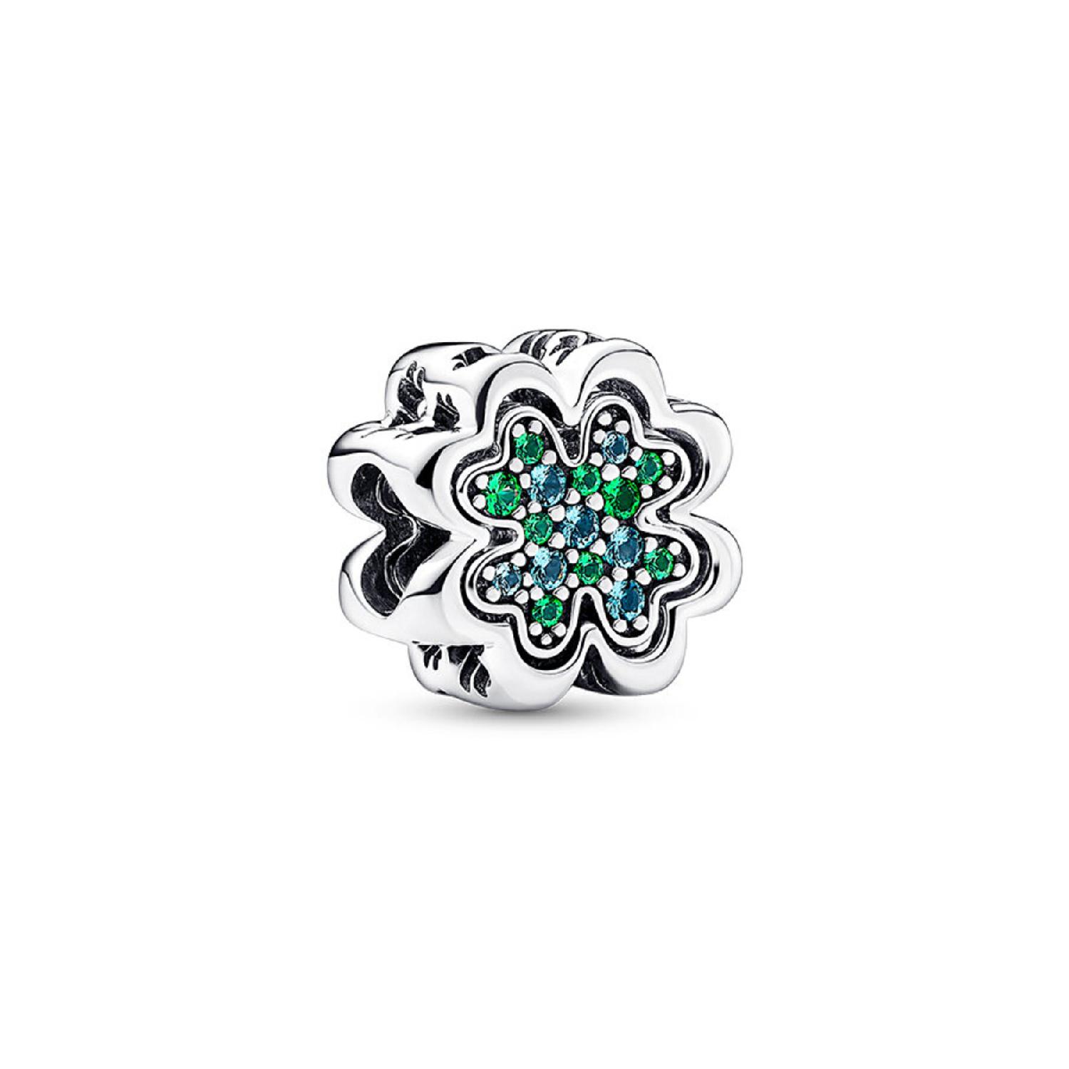 

Съемный брелок в виде четырехлистного клевера