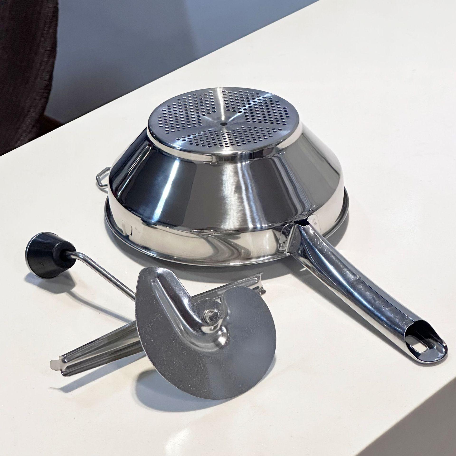 Stainless Steel Manual Potato Masher, Yam/Potato Puree Press, Multi-purpose Vegetable and Fruit Baby Food Processor