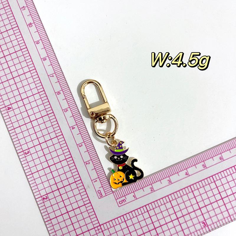Cartoon Halloween Keychain: Cute Mummy, Pumpkin, Ghost & Skull Pendant