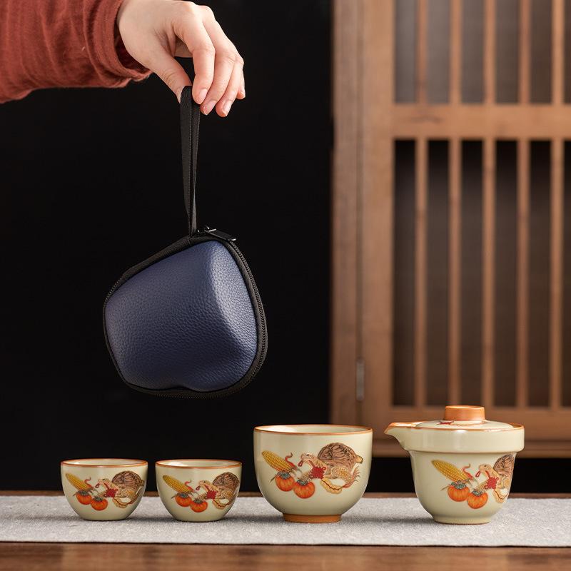 

Huang Ru, a pot of three cups of travel tea set, Kuaike cup, rich Jiaxia, open film can raise high-end outdoor portable teapot