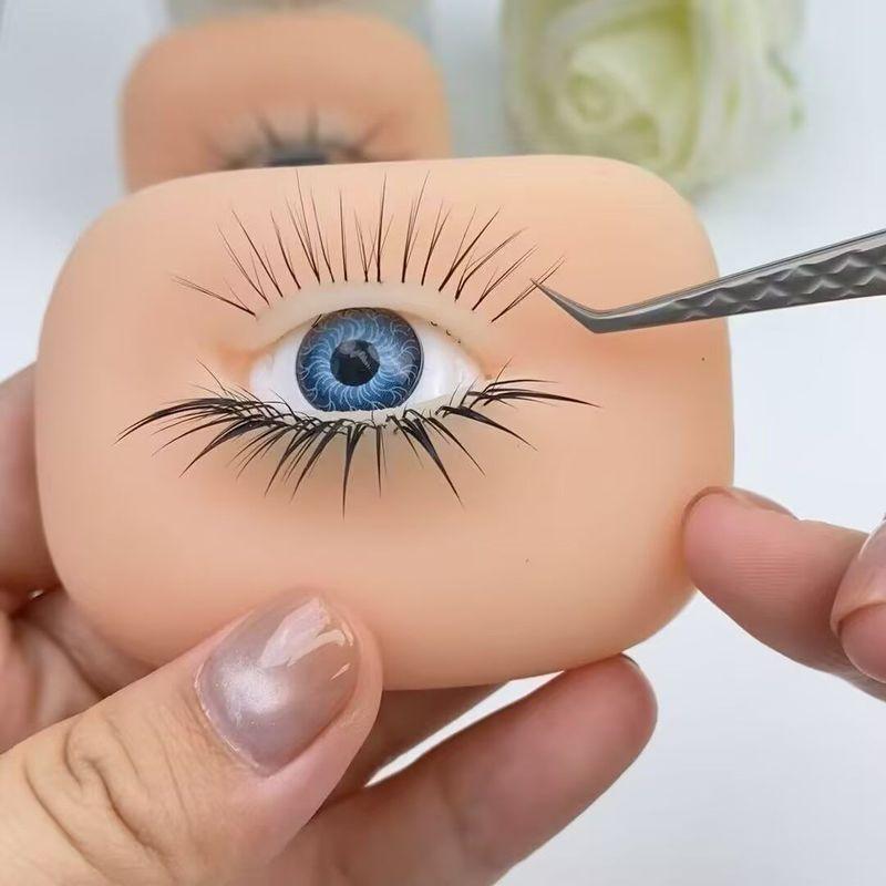 Eyelash Extension Practice Module Comes with a Three-Layer Eyelash Template for Beginners, a Practice Board Mold, and False Eyelash Tools