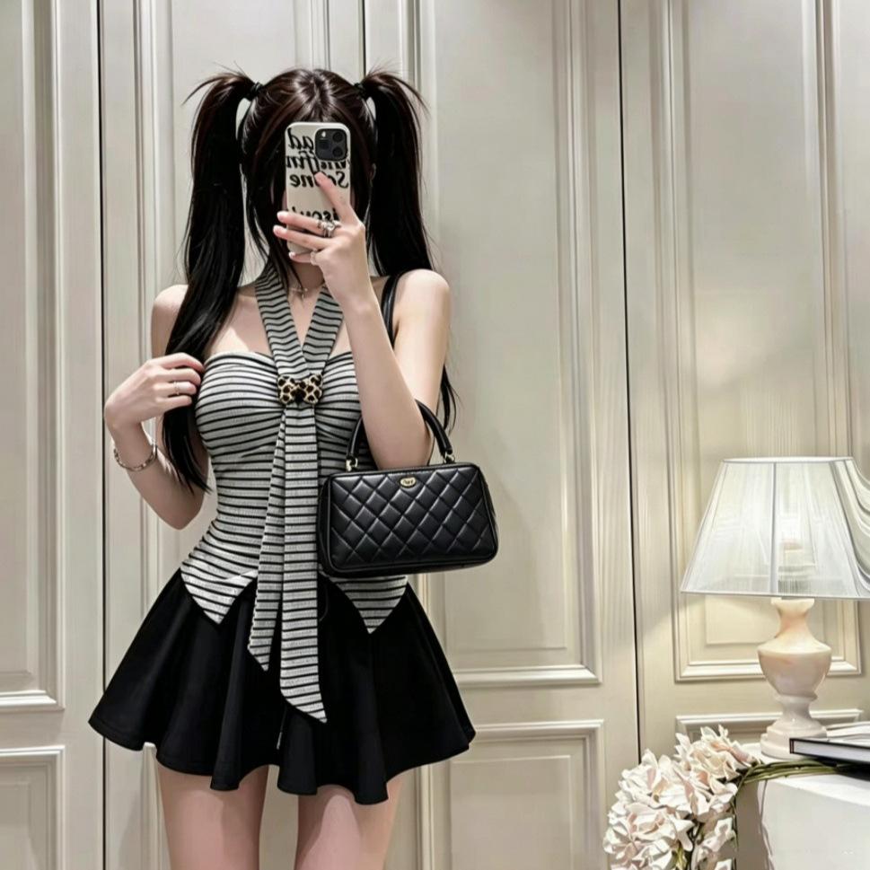 #Summer new pure desire wind striped splicing tube top female slim and thin fixed top with chest pad