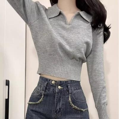 Top a maglia a maniche lunghe con risvolto polo di fascia alta per l'autunno e l'inverno da donna, maglione corto slim da usare come strato base