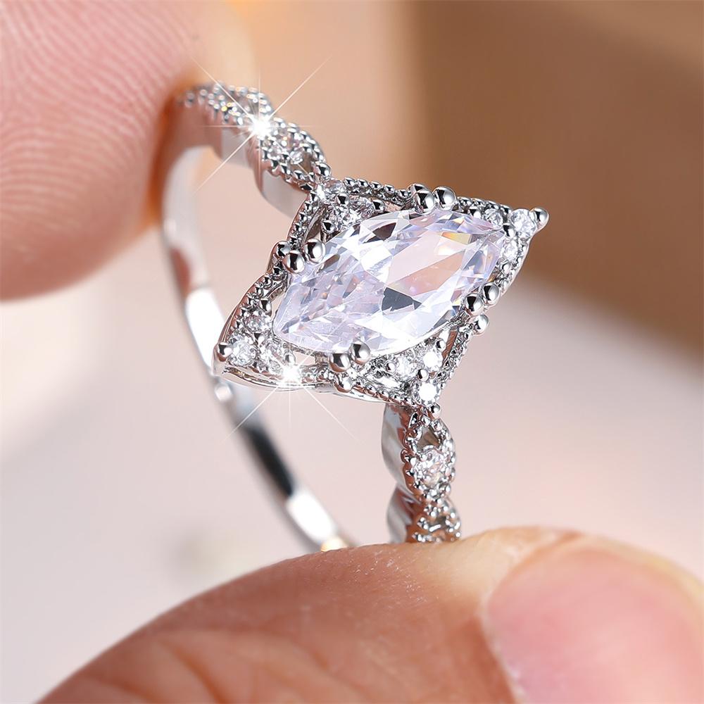 Luxury Crystal Marquise Stone Rings For Women Vintage Gold Silver Color Engagement Ring Bridal Wedding Jewelry Versatile Gifts
