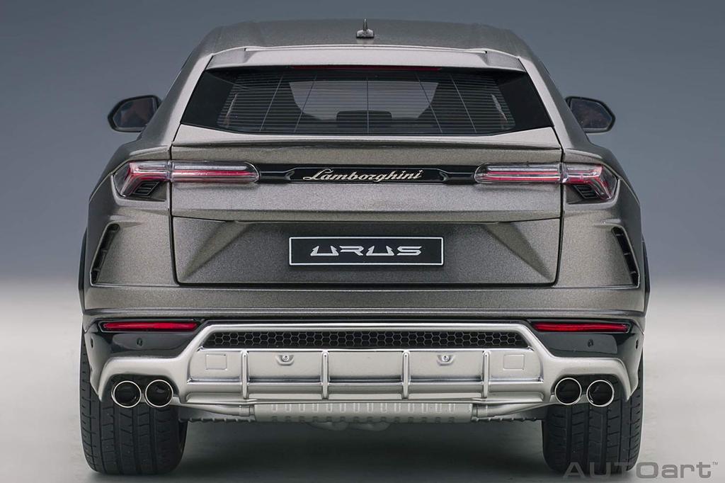 AUTOart AUTOart Lamborghini Urus Metallic Gray Finished Product 79164 1/18