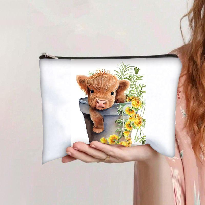 Hot-selling printed highland cow cosmetic bag, data cable storage bag, dedicated for portable large-capacity toiletry bag