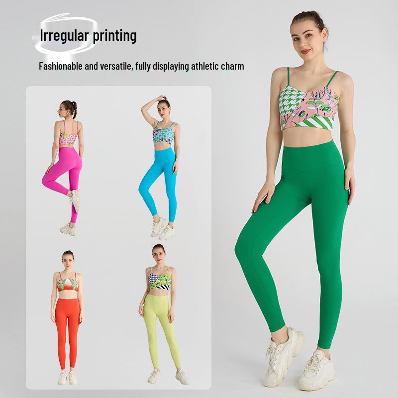 

Stylish European & American Print Yoga Suit: Women s Two-Piece Pilates Set S
