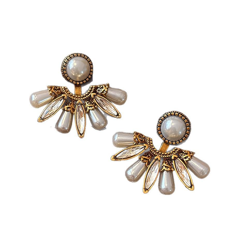 Retro diamond fan pearl stud earrings medieval vintage temperament earrings light luxury earrings women