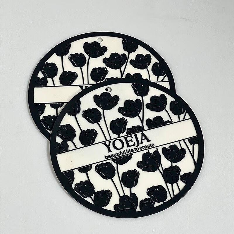 Qianxing Silicone Heat-Insulating Placemat & Pot Mat Set