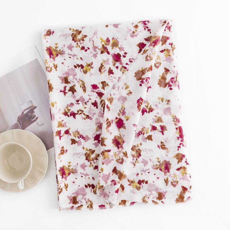 Elegant and Fashionable Printed Imitation Cashmere Scarf for Women Winter Long Commuter Neck Protector Cold Scarf Warm Shawl