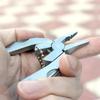 Roestvrij Staal Outdoor Draagbaar Multitool Tang Mes Sleutelhanger Schroevendraaier Multi Tools Mini Tang Herramientas Multi Tool