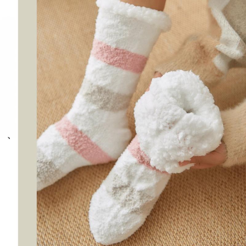 Winter Plüsch Frauen Boden Socken Warme Weiche Korallen Fleece Gestreiften Bequeme Nicht-Slip Thermische Weibliche Socken