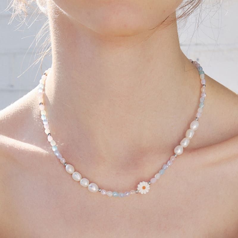ENGBROX pastel moment daisy necklace