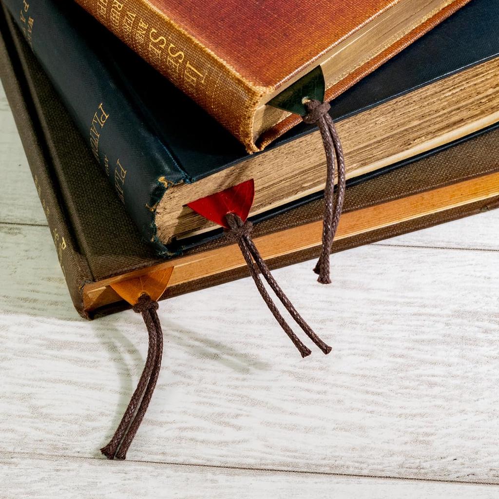 Lurverri Leaf Made of Genuine Italian Perfect for Stylish Leaf Perfect as a or Everyday Green Bookmark, Design, Leather, Reading, Ornament, Gift,