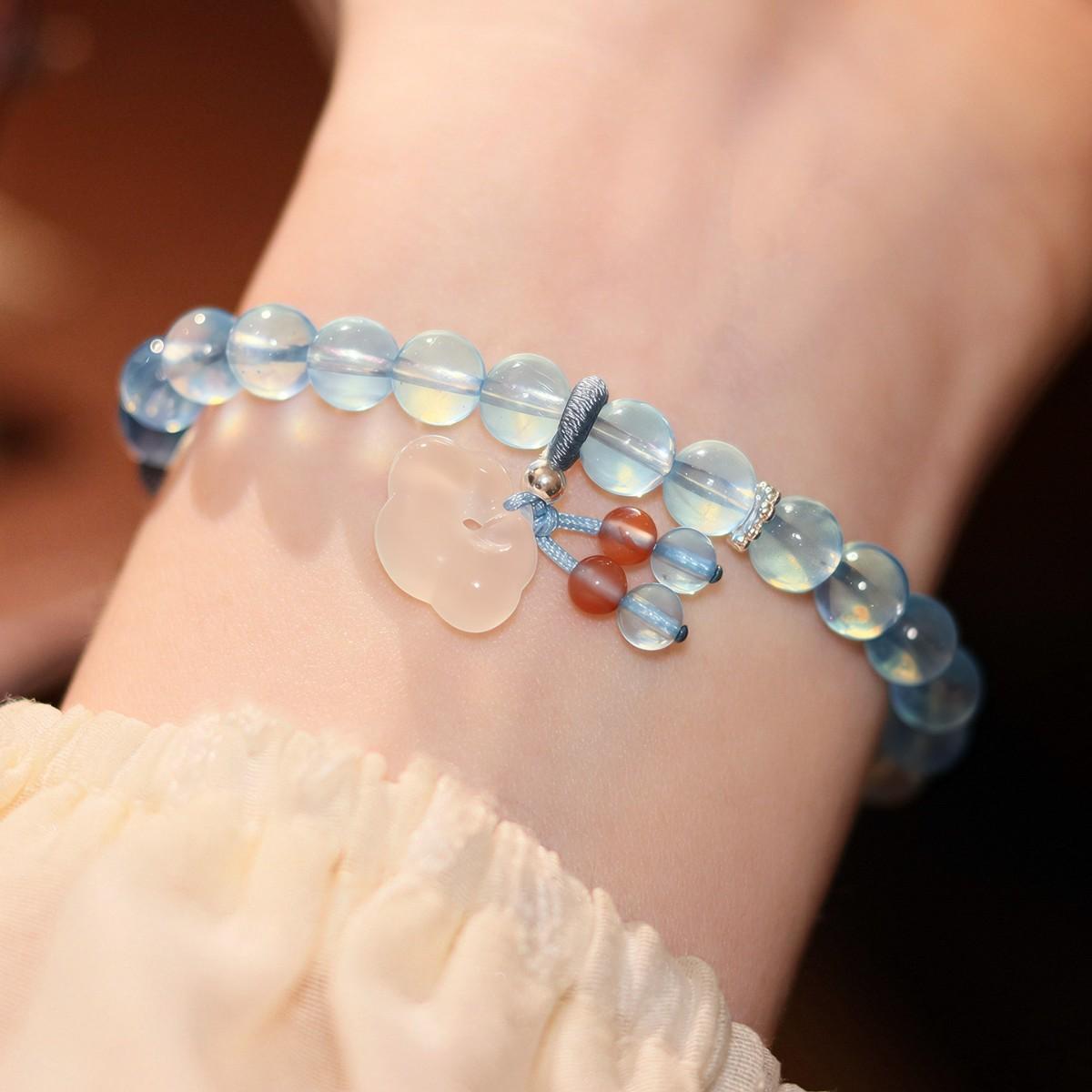 

Haianan Natural Aquamarine Bracelet for Women, Exquisite and Unique, with Southern Red Agate and White Agate Crystal