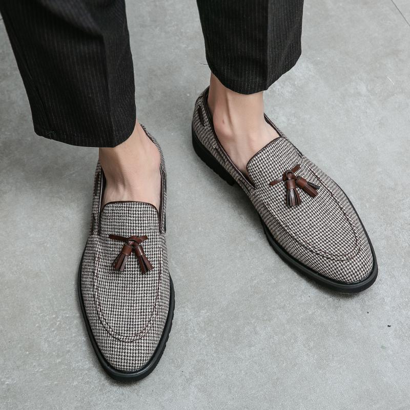 Fashion Luxury Brand Suede Loafers Men's Tassel Slip-On Fashion Platform High Quality Moccasin Casual Shoes Wedding Men's Formal Dress