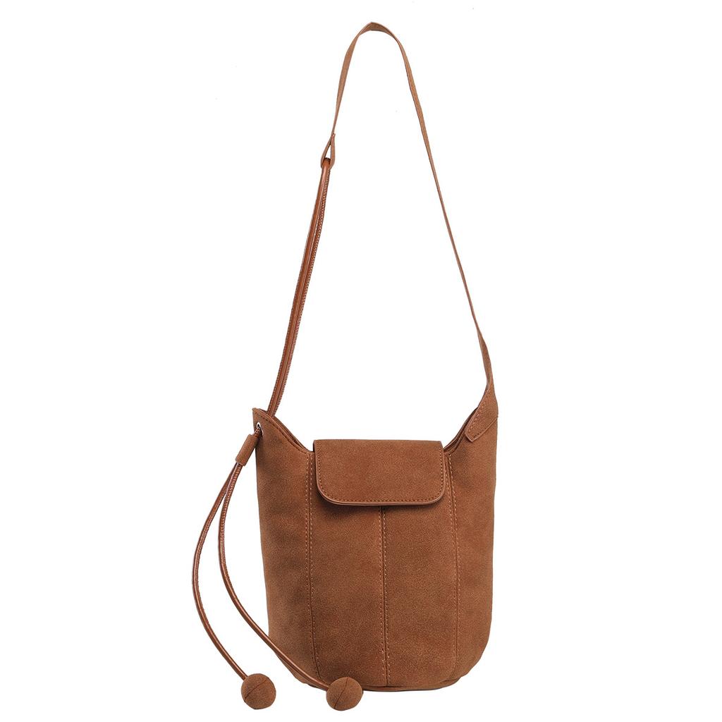 Handheld Water Bucket Bag with Seamless Texture - Everyday Single-shoulder Crossbody Bag