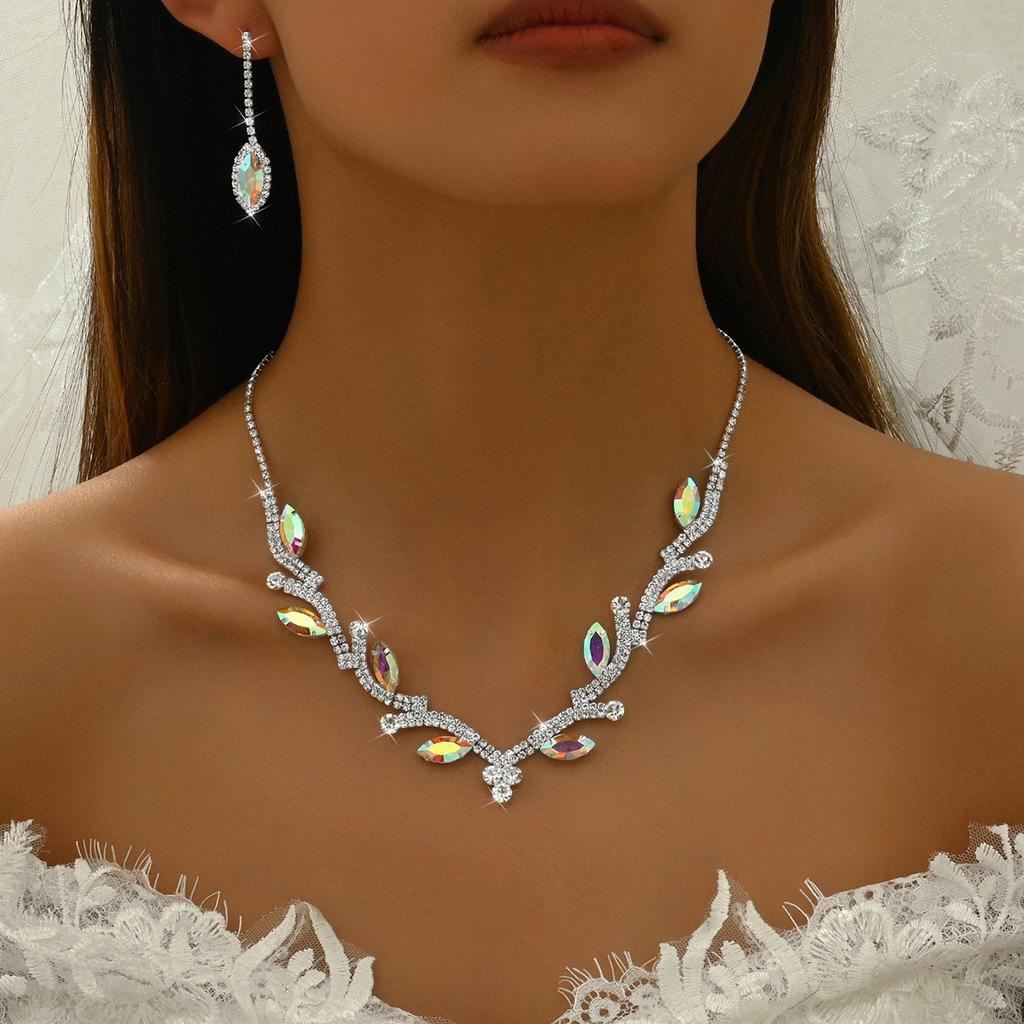 2025 New Design Fashion Water Diamond Necklace Earrings Two-Piece-Set Suitable For WeddingBridal Banquet Party Holiday Gift