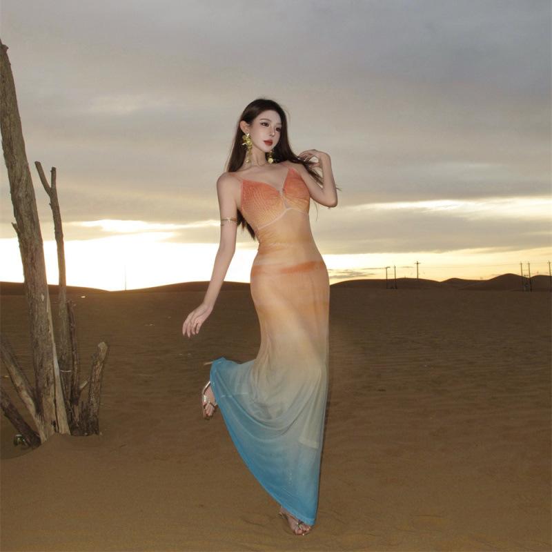 

Вьетнамские Сексуальные Девушки Летняя Одежда Отдых на Побережье Сетчатый Принт Платье на Бретельках Юбка-Карандаш S