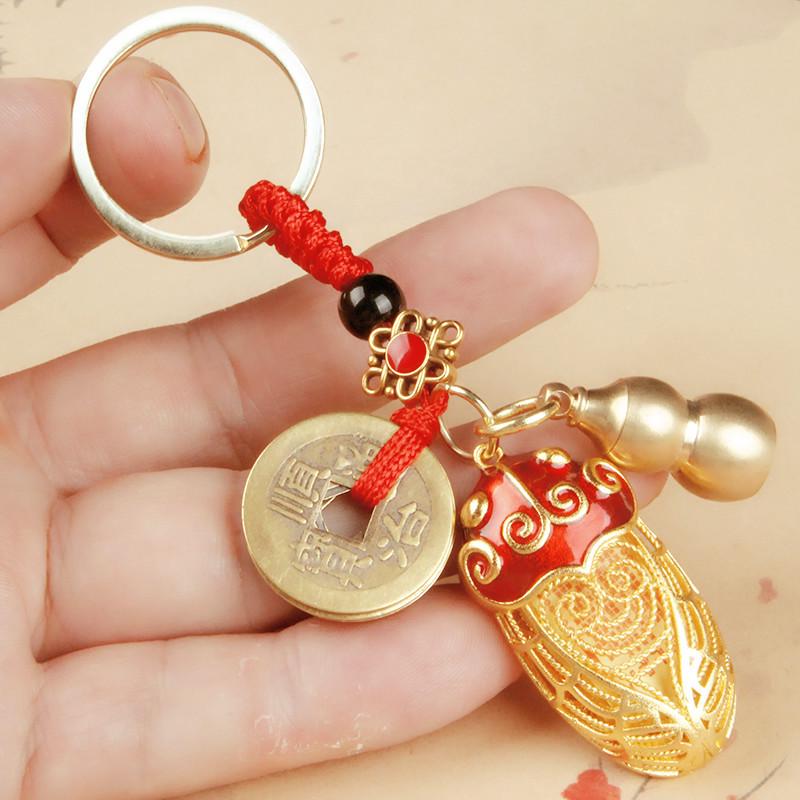 Golden Cicada Zodiac Keychain: Bringing Good Fortune with Its Stunning Debut