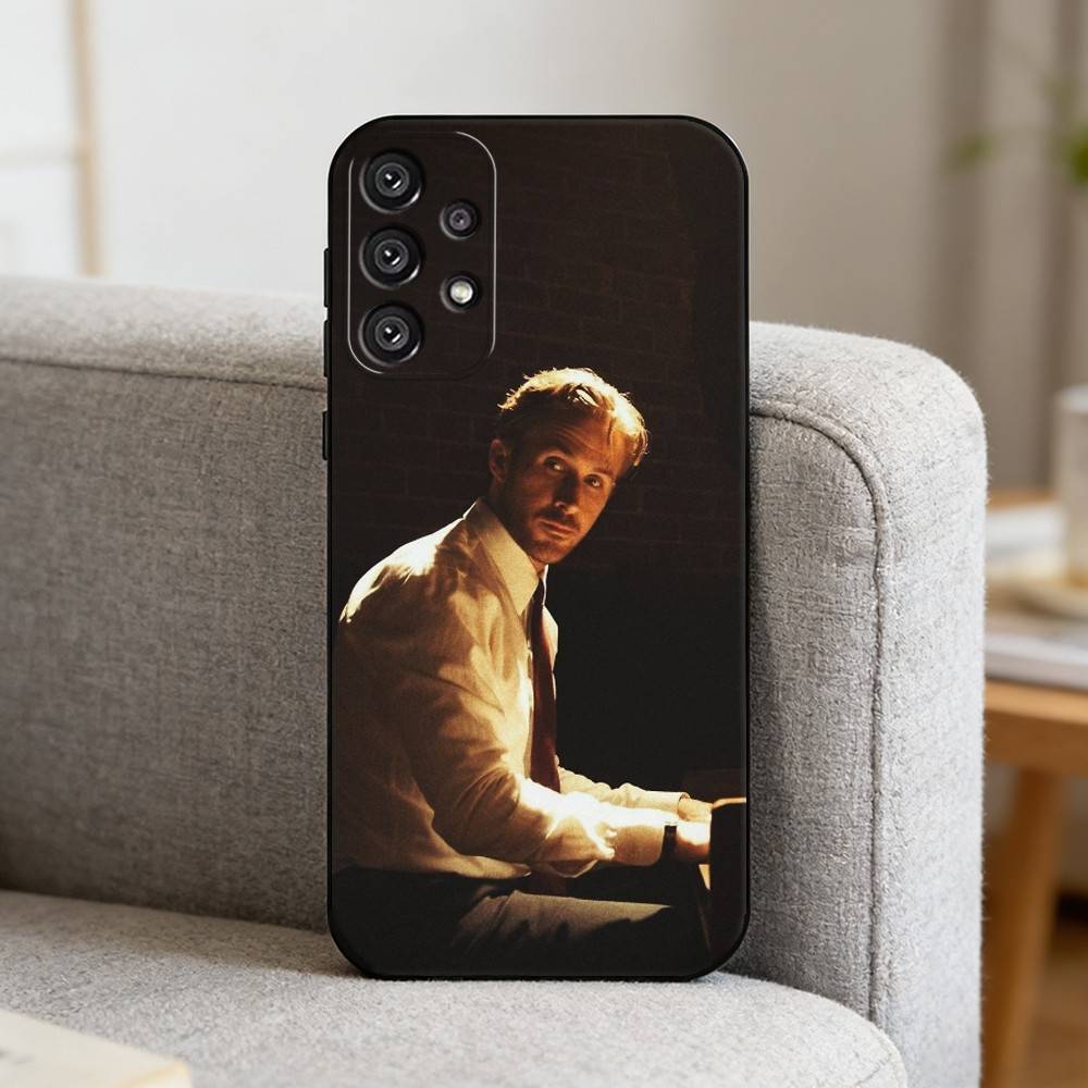 Famous Actor R-Ryan Gosling Phone Case For Samsung S25,S24,S21,S22,S23,S30,Ultra,S20,Plus,Fe,Note,10,9,5G Black Cover