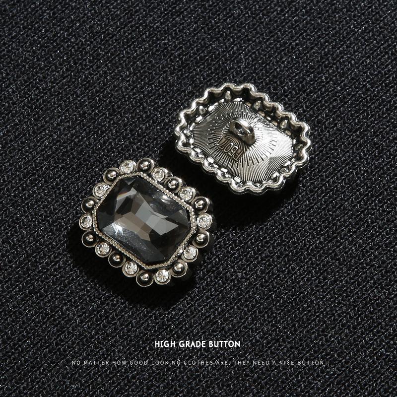 10Pcs Premium Metal Diamond Buttons High-End Coat Jacket Buttons Versatile Chiffon Shirt Square Crystal Diamond Buttons