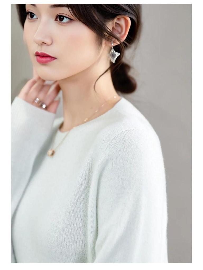 Women's Round Neck Cashmere Sweater: Autumn & Winter Versatile Long Sleeve Knit Top, Solid Color Fashion Basic.