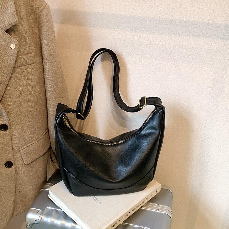 Bag Light Luxury Niche High-end Messenger Bag Women's Bag 2025 New Fashion Autumn and Winter Retro Shoulder Bag Dumpling Bag