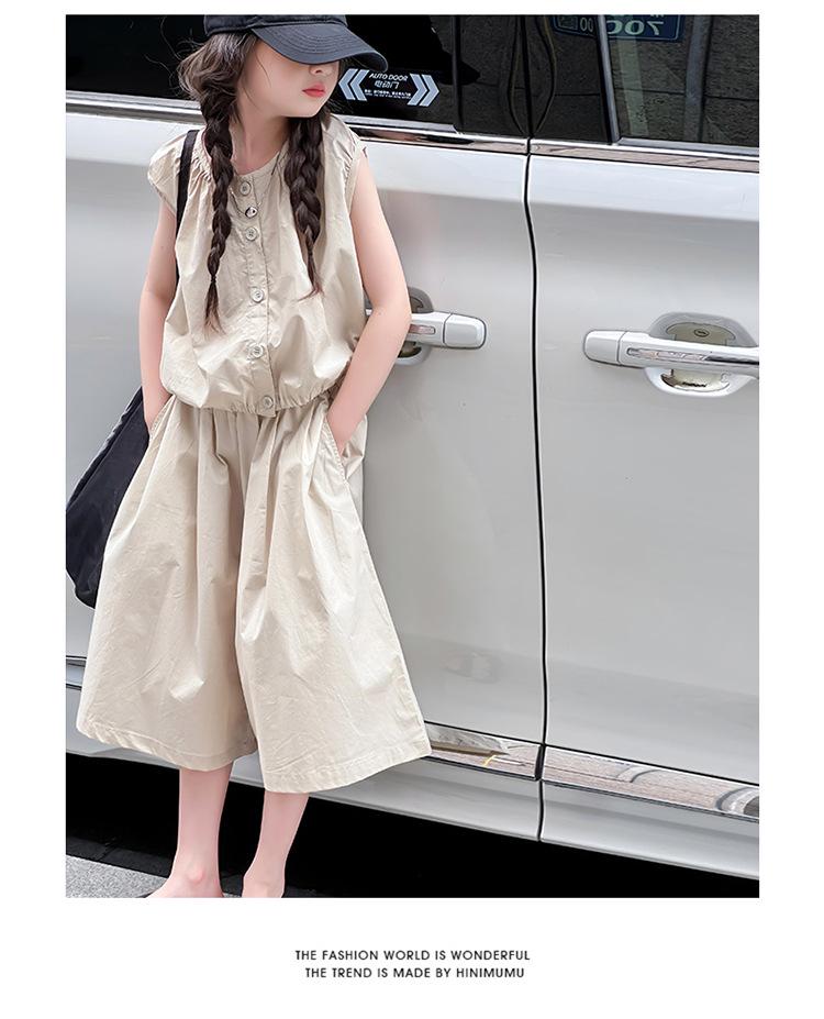Girls' Fashionable Summer 2025 Two-Piece Set: Short-Sleeve Top & Seven-Point Pants
