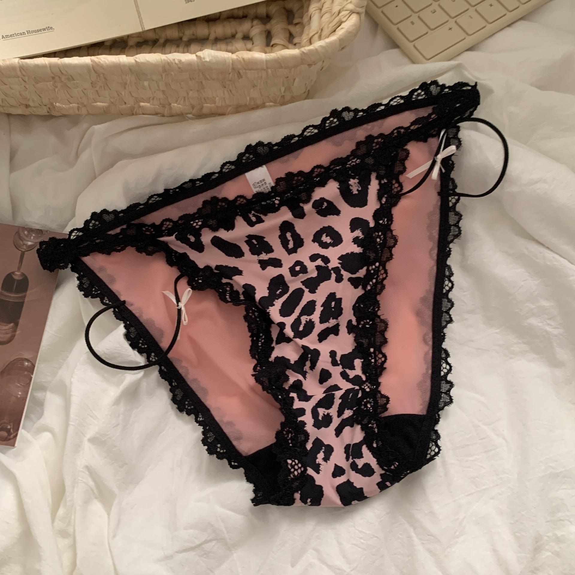 

Lady Summer Pure Lust Sexy Lace Edge Mesh Leopard Ice Silk Breathable Low Waist Triangle Briefs one size рожевий