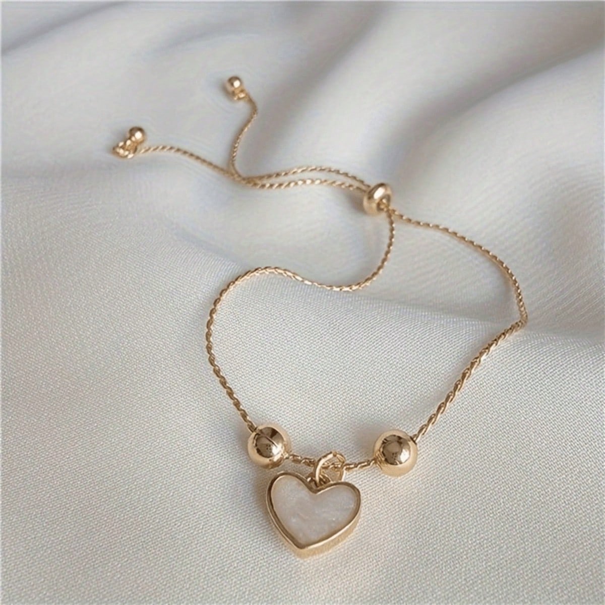 

1 Piece of Elegant and Simple Imitation Pearl Heart-shaped Pendant Jewelry, Unique and Sweet Heart-shaped Bracelet золотой