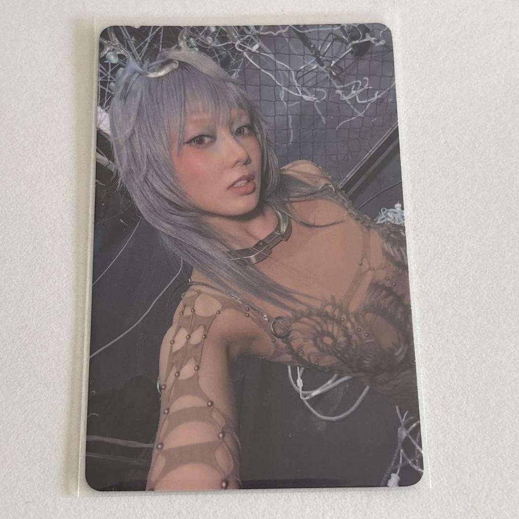 [USED] XG woke up Hinata trading card venue exclusive