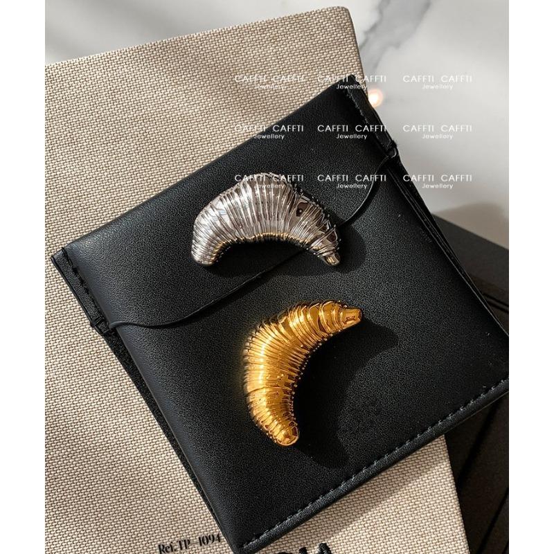 Broche croissant haut de gamme design féminin niche croissant argenté Insigne de couple célébrité Internet