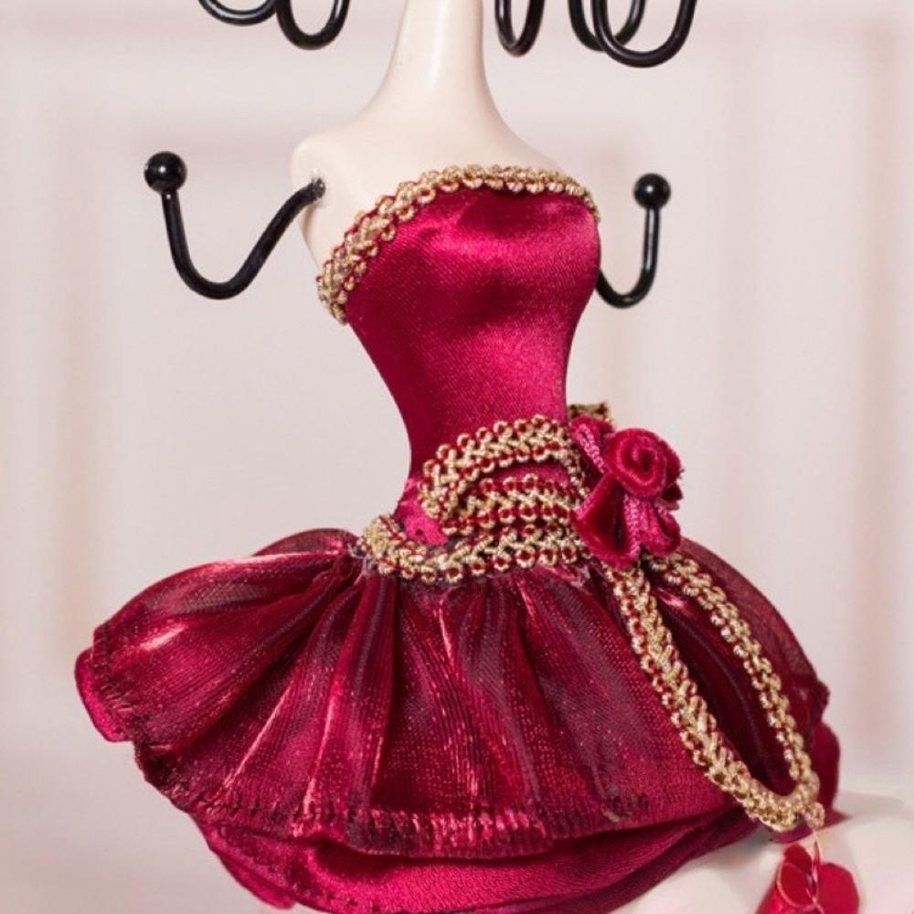 High-heeled Shoes Necklace Mannequin Display Stand  Jewelry Display