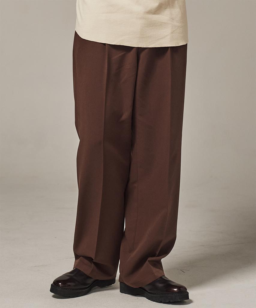 TRADCLUB Double-Pleat Wide Slacks