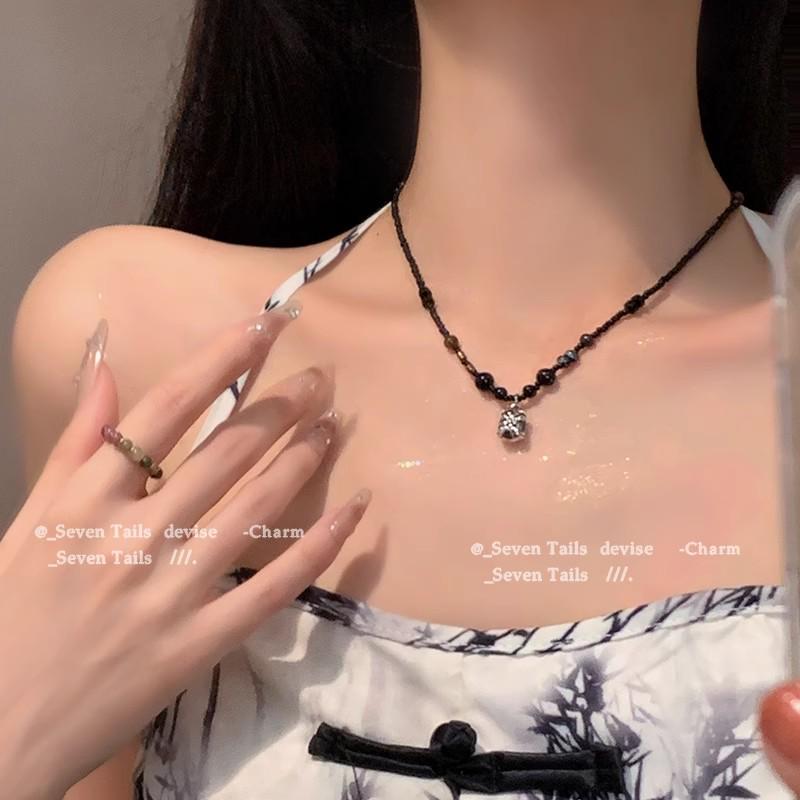 Spicy Girl Tassel Pearl Necklace: Elegant, Versatile Clavicle Jewelry for Women