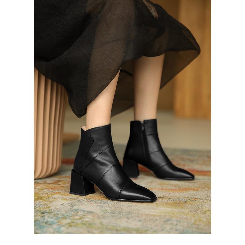 New Autumn and Winter Leather Shoes Women's Thick Heel Middle Heel Leather Black Short Boots Spring and Autumn Women's Shoes Soft Leather Martin Boots