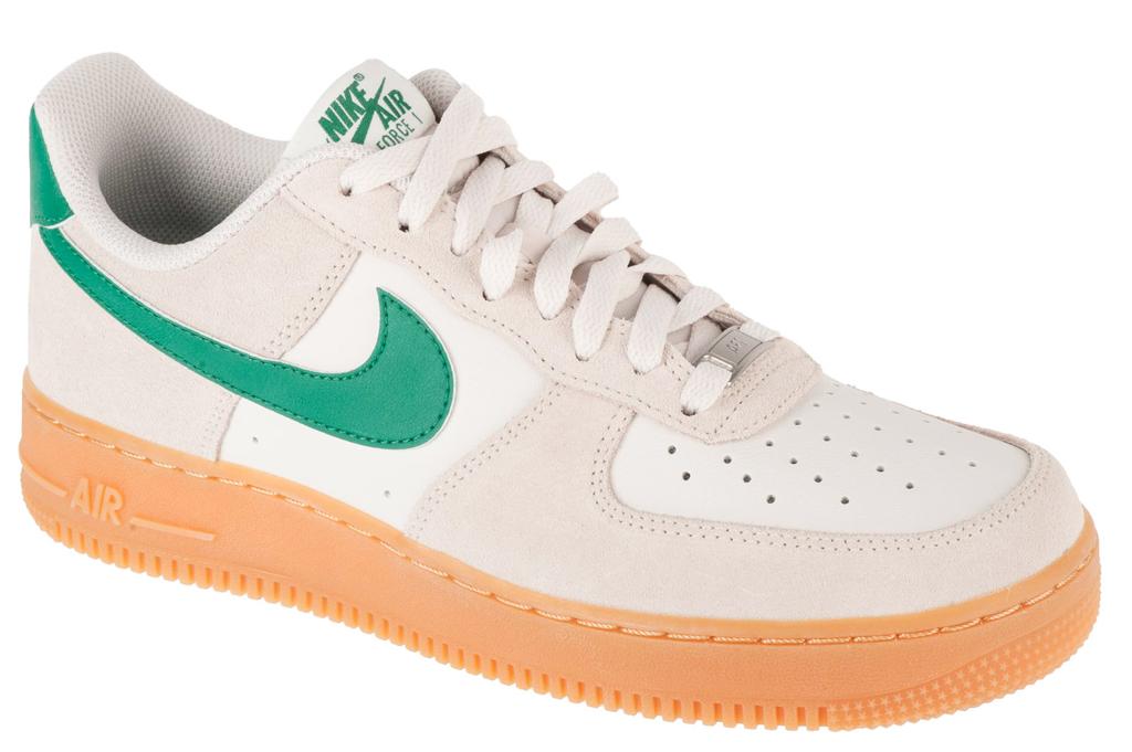 Nike Air Force 1 07 LV8, Mens white Sneakers