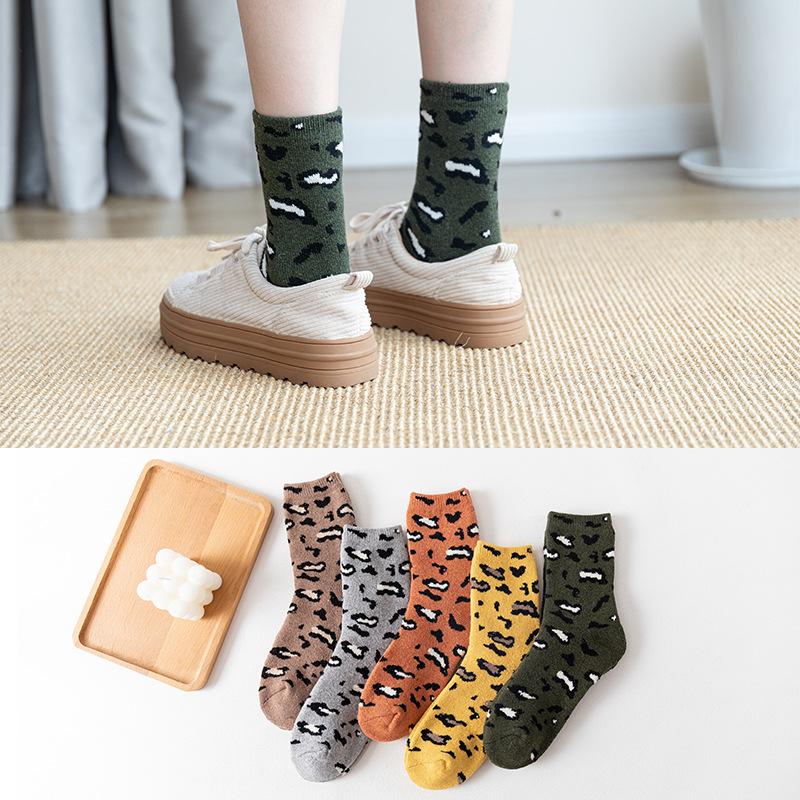 5 Pairs of New Women's Autumn and Winter Thickened Leopard Print Warm Rabbit Wool Mid Calf Socks