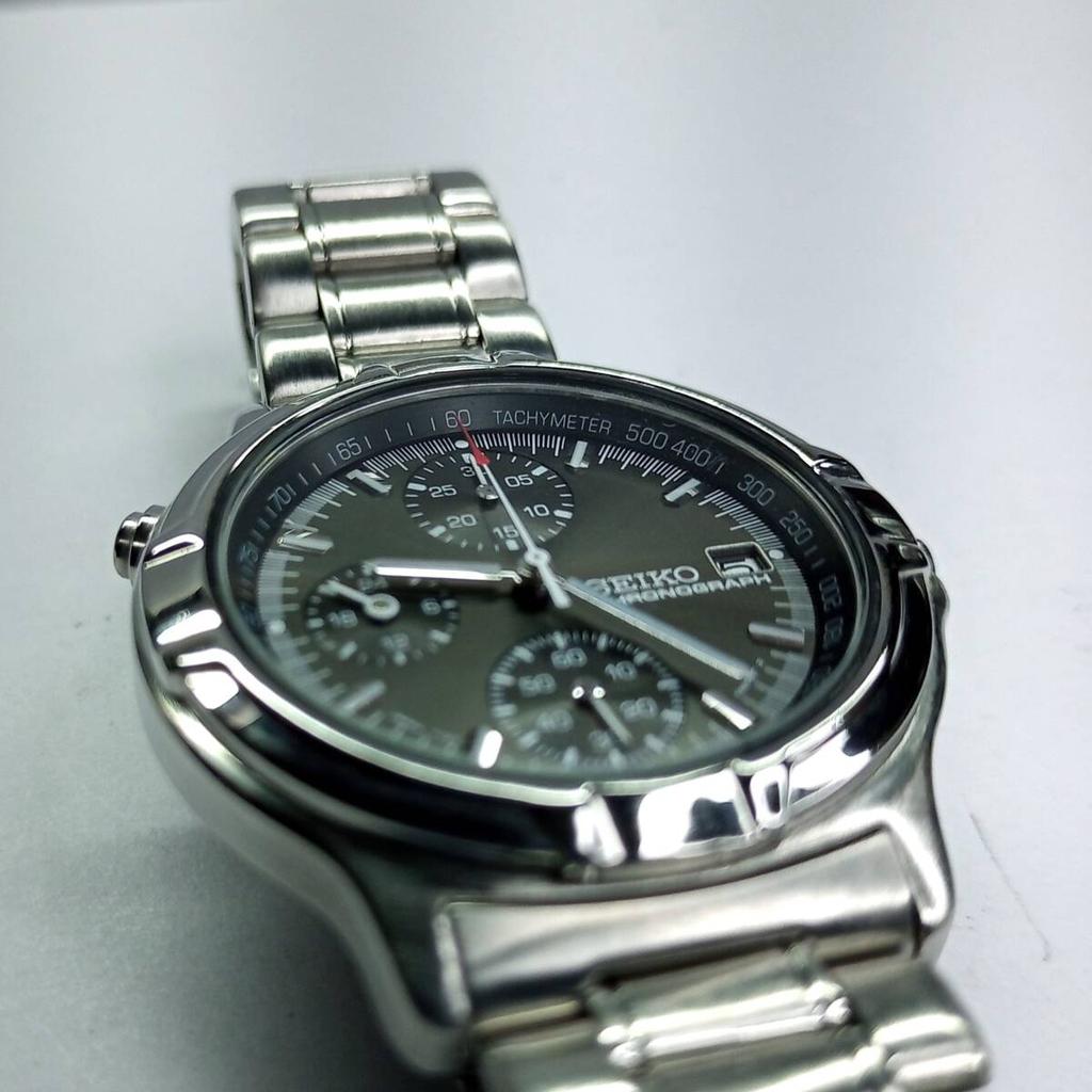 SEIKO Chronograph Daytime Running Pure Black Dial 7T27-6A50, Condition
