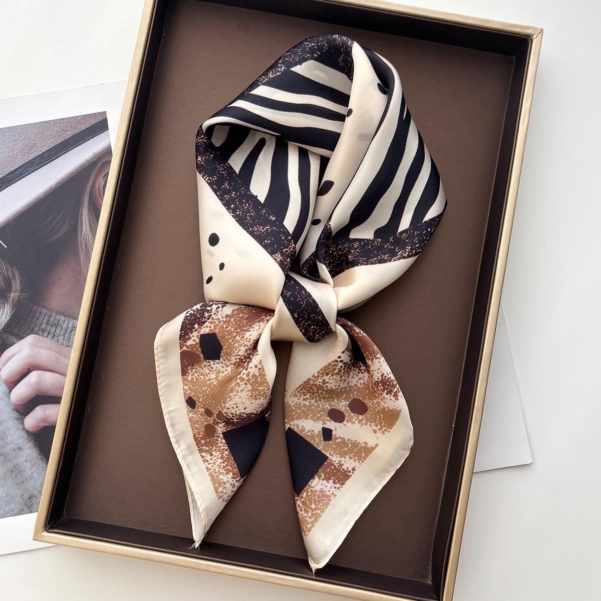 Yto Scarf Women's Luxury Square Scarf For Fashion Hijab 70*70Cm Elegant Neckerchief Bandanas Soft Stain Faux Silk Scarves Shawl