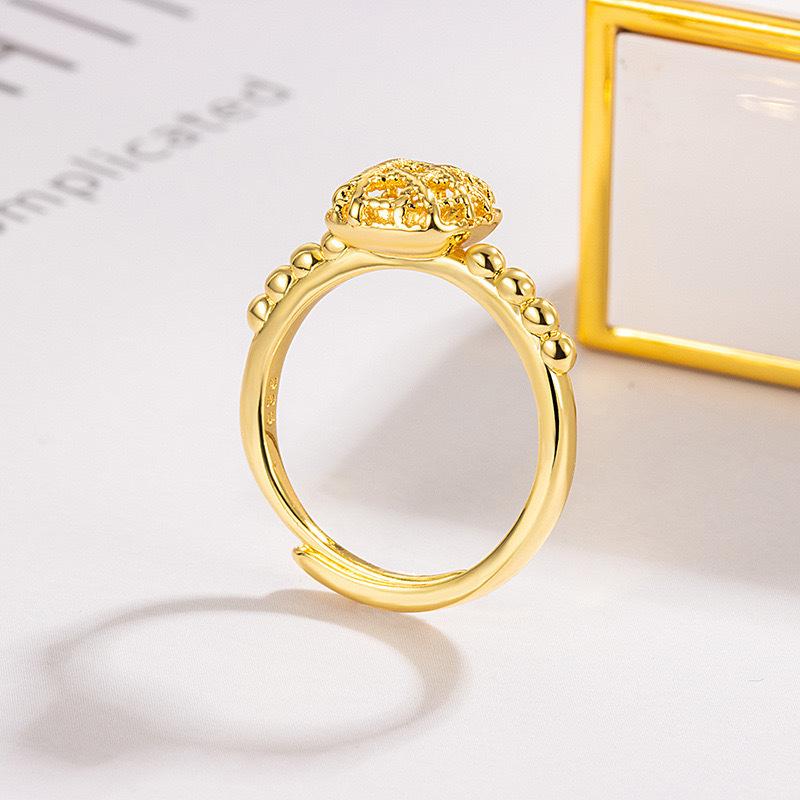 Gold Small Sugar Cube Ring Women's Niche Simple Hollow High-end Design Fashionable Filigree Tide Open Ring Jewelry