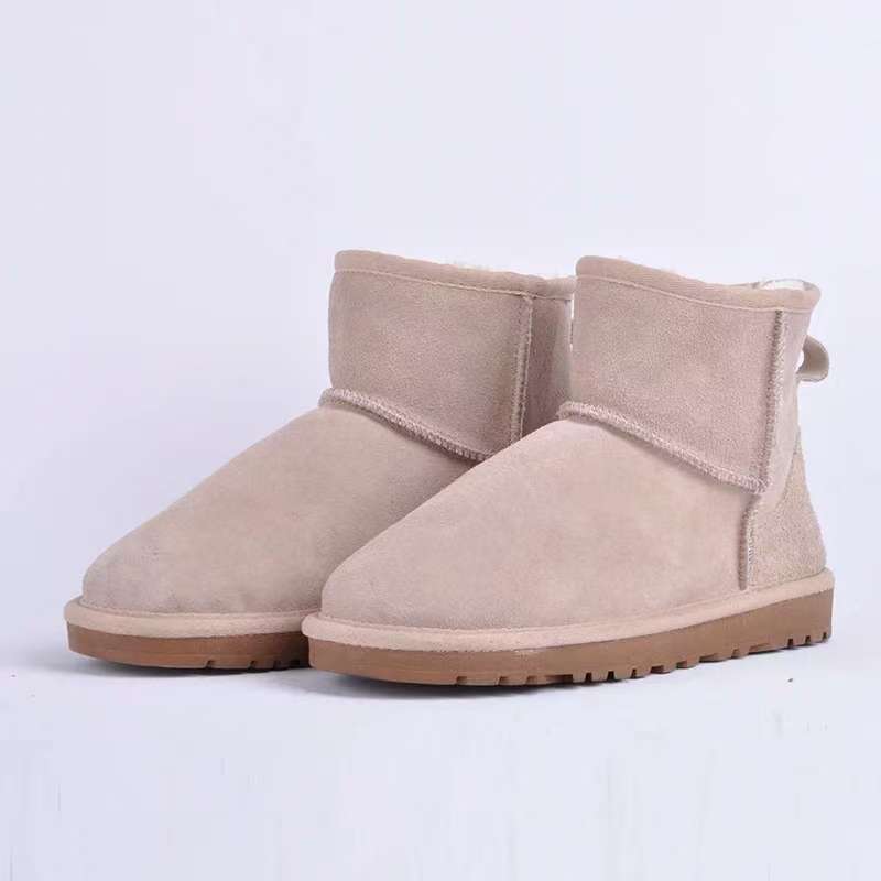Fashion Men Snow Boots 100% Genuine Leather Waterproof Men Shoes Comfortable Non Slip Ankle Boots for Men Plus Size Warm Boots