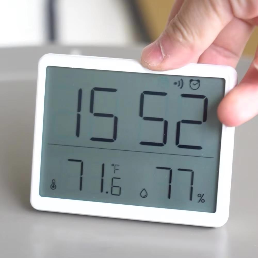 Magnetic Digital Alarm Clock Display Screen Table Clock Mini Temperature Hygrometer  Bedroom