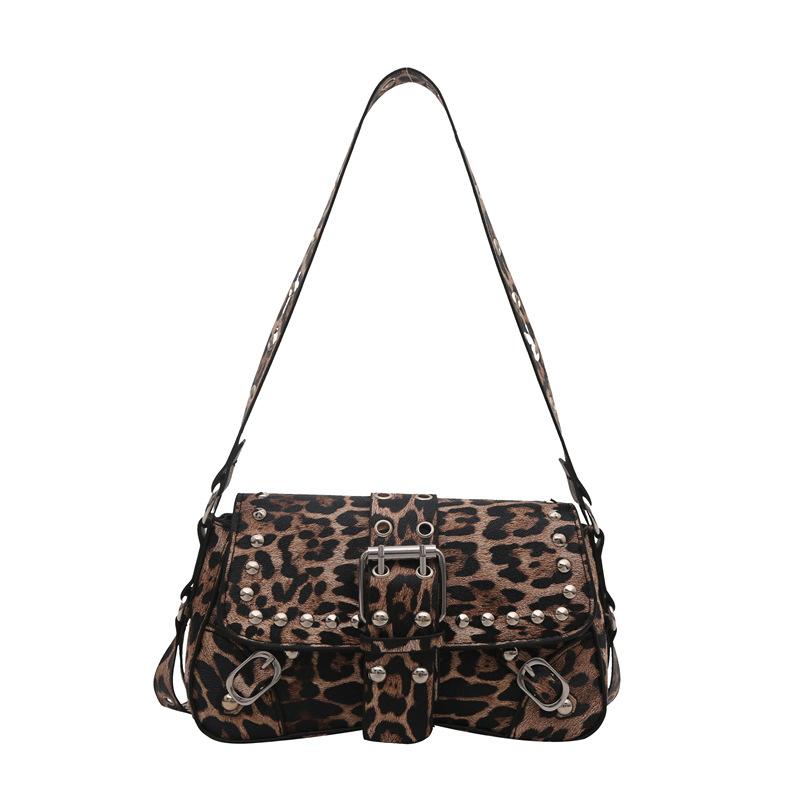 

Новая текстурированная сумка через плечо сумка-мессенджер с заклепками Spice Girl персонализированный дизайн модная сумка-багет под мышкой в стиле локомотив женская сумка цветной печати леопарда