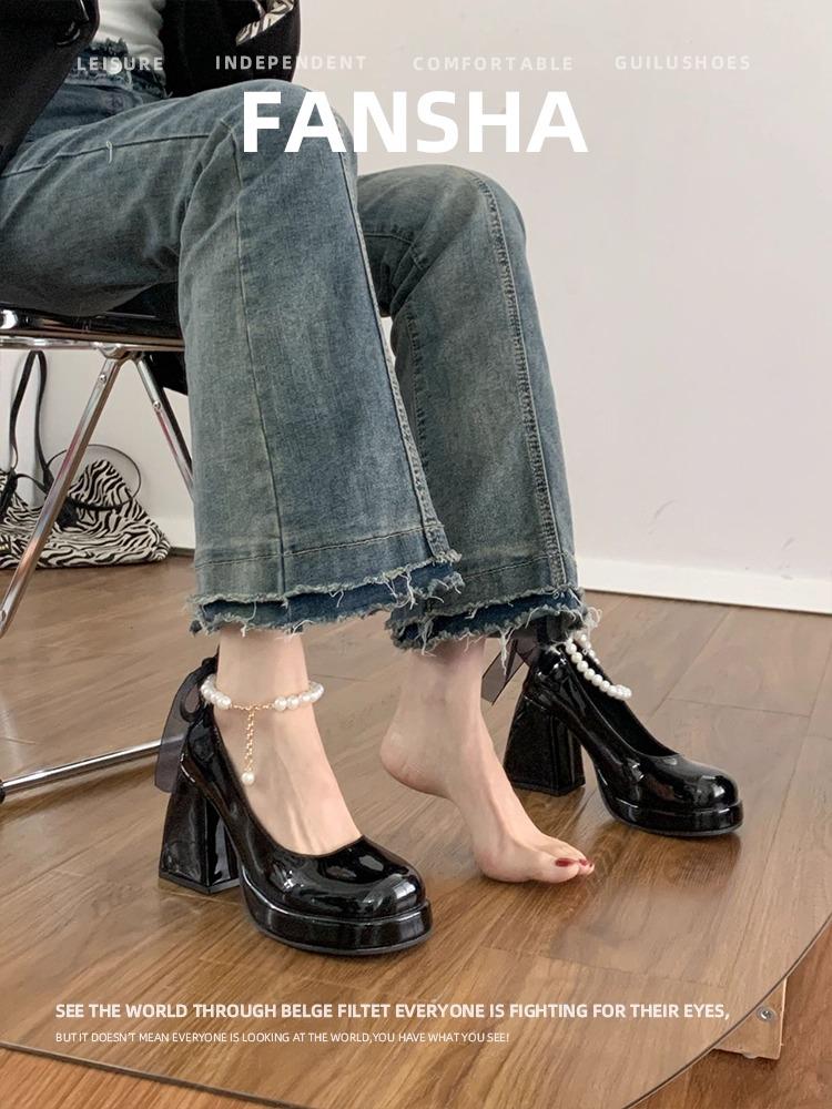 

Модные туфли на платформе в стиле ретро Мэри Джейн/Лолита, женские туфли на каблуке с ремешком на щиколотке и жемчужным бантом, удобные туфли-лодочки на толстом высоком каблуке, туфли-лодочки Chaussure 35 чёрный