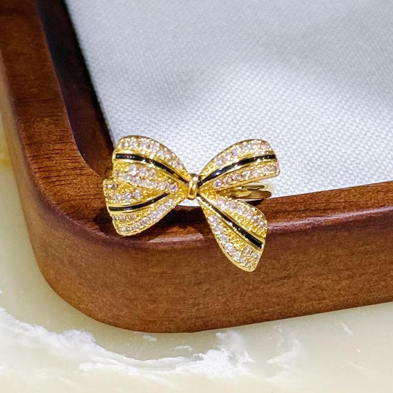 Medieval Vintage Enamel Ribbon Bow Ring Women'S Niche High-End Butterfly Index Finger Ring