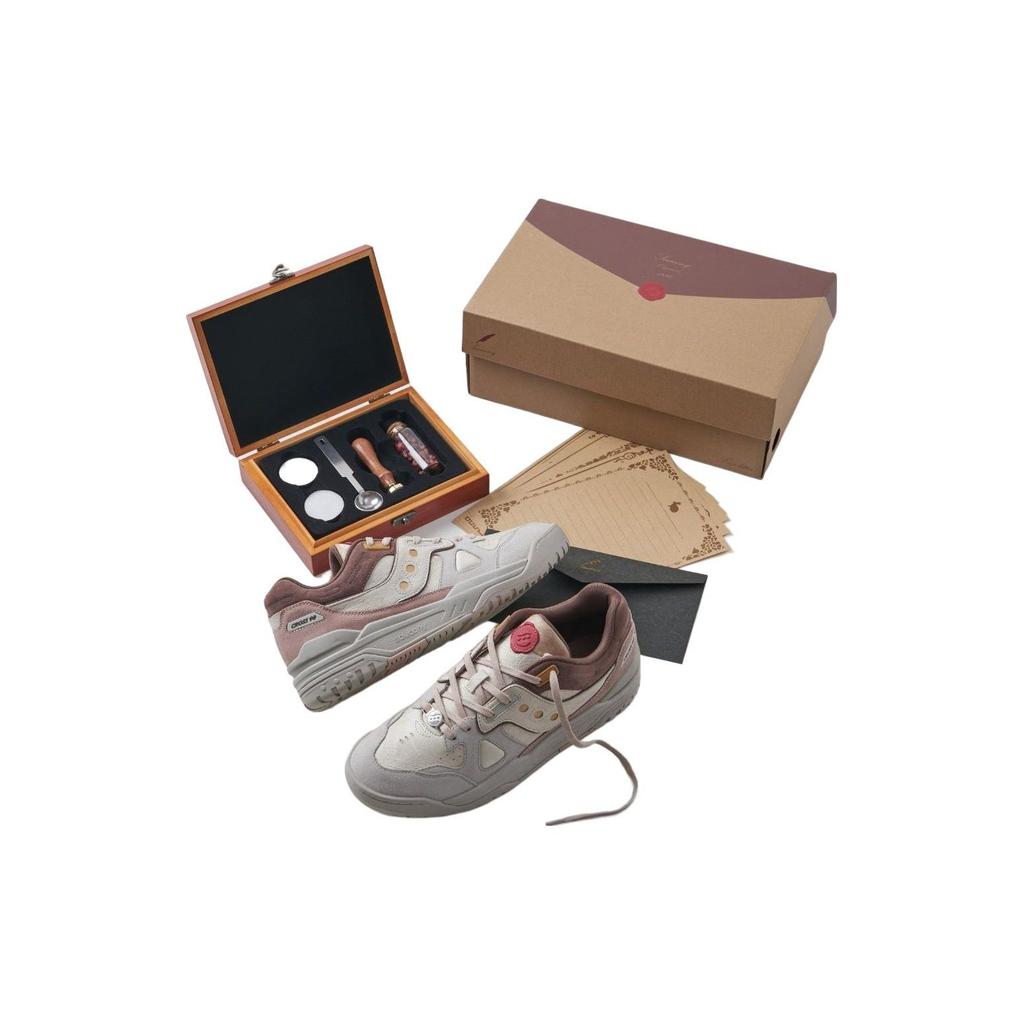 SAUCONY Cross 90 Retro Slip Resistant Durable Low Top Sneakers Unisex Sneakers Brown S79035-13(S-BOX)